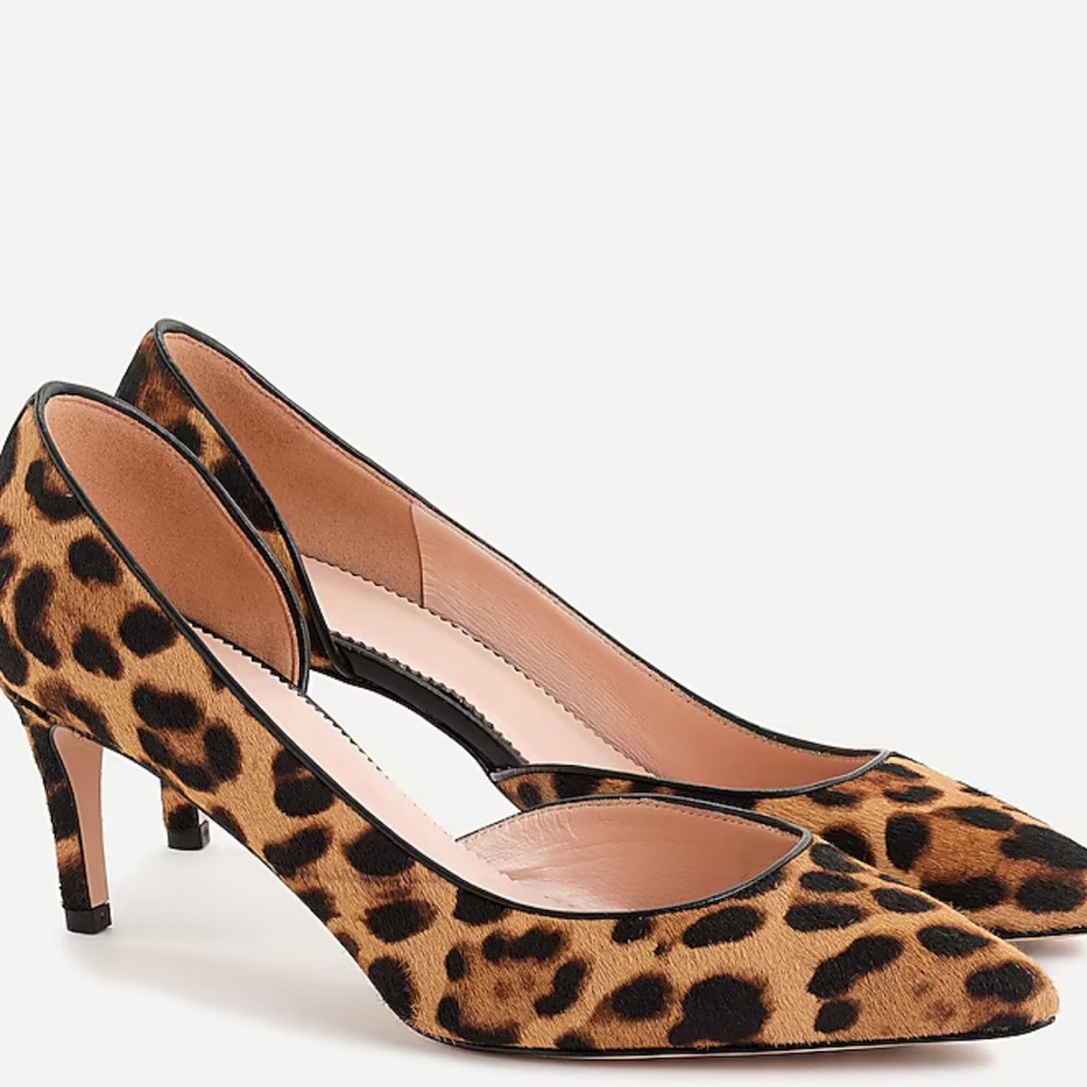 Leopard calf-hair pumps. Stylish and classy
